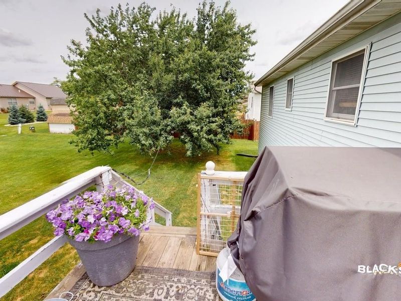 938 Tamarack Drive, Willard, OH 44890 Photo 11