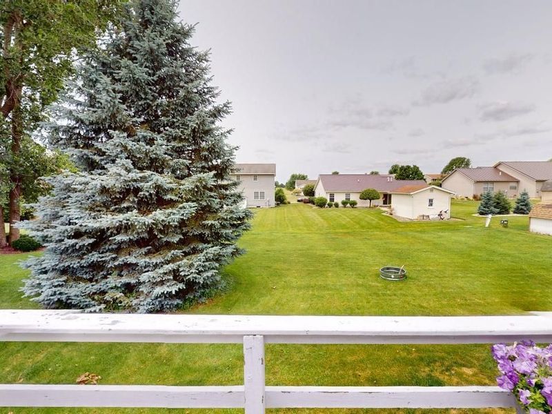 938 Tamarack Drive, Willard, OH 44890 Photo 12