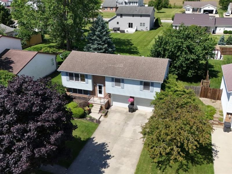938 Tamarack Drive, Willard, OH 44890 Photo 2