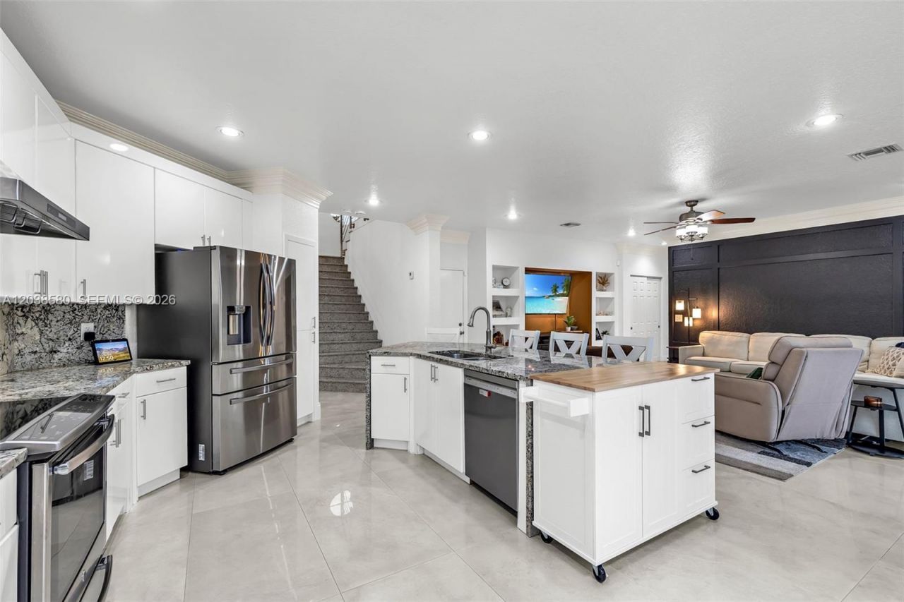 10214 NW 54th Pl, Coral Springs, FL 33076 Photo