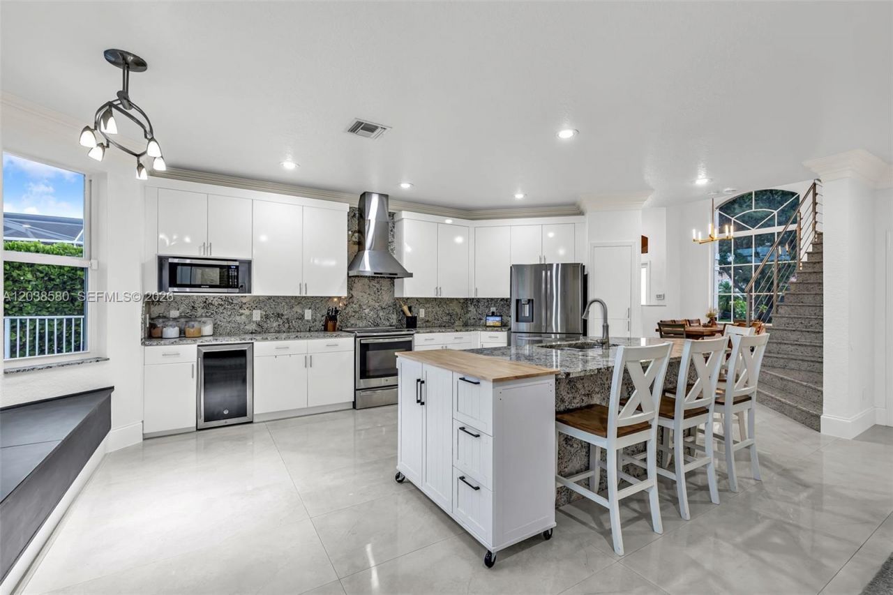 10214 NW 54th Pl, Coral Springs, FL 33076 Photo