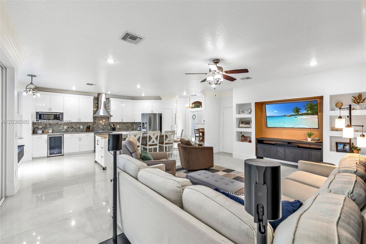 10214 NW 54th Pl, Coral Springs, FL 33076 Photo