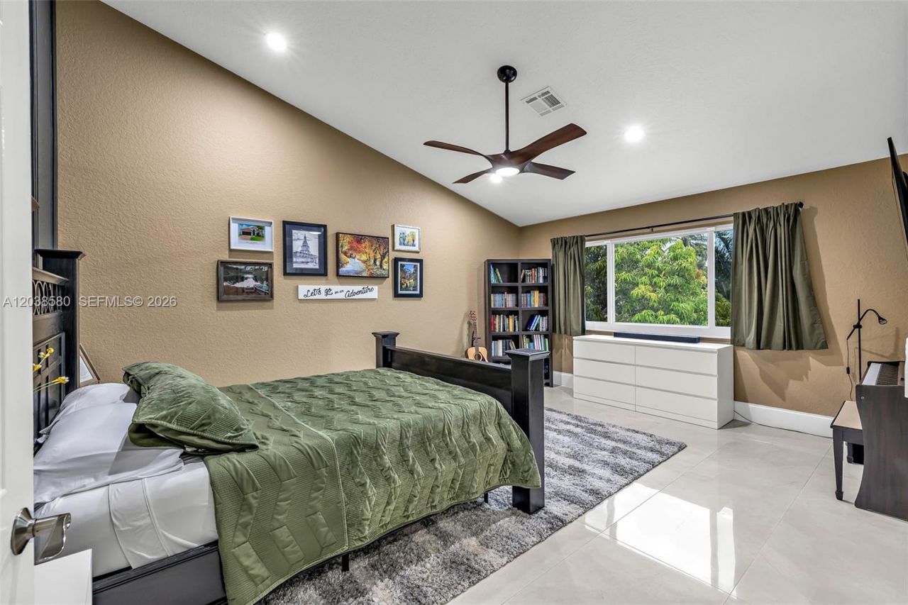 10214 NW 54th Pl, Coral Springs, FL 33076 Photo