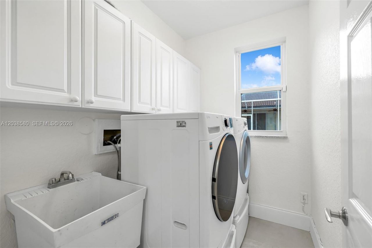 10214 NW 54th Pl, Coral Springs, FL 33076 Photo