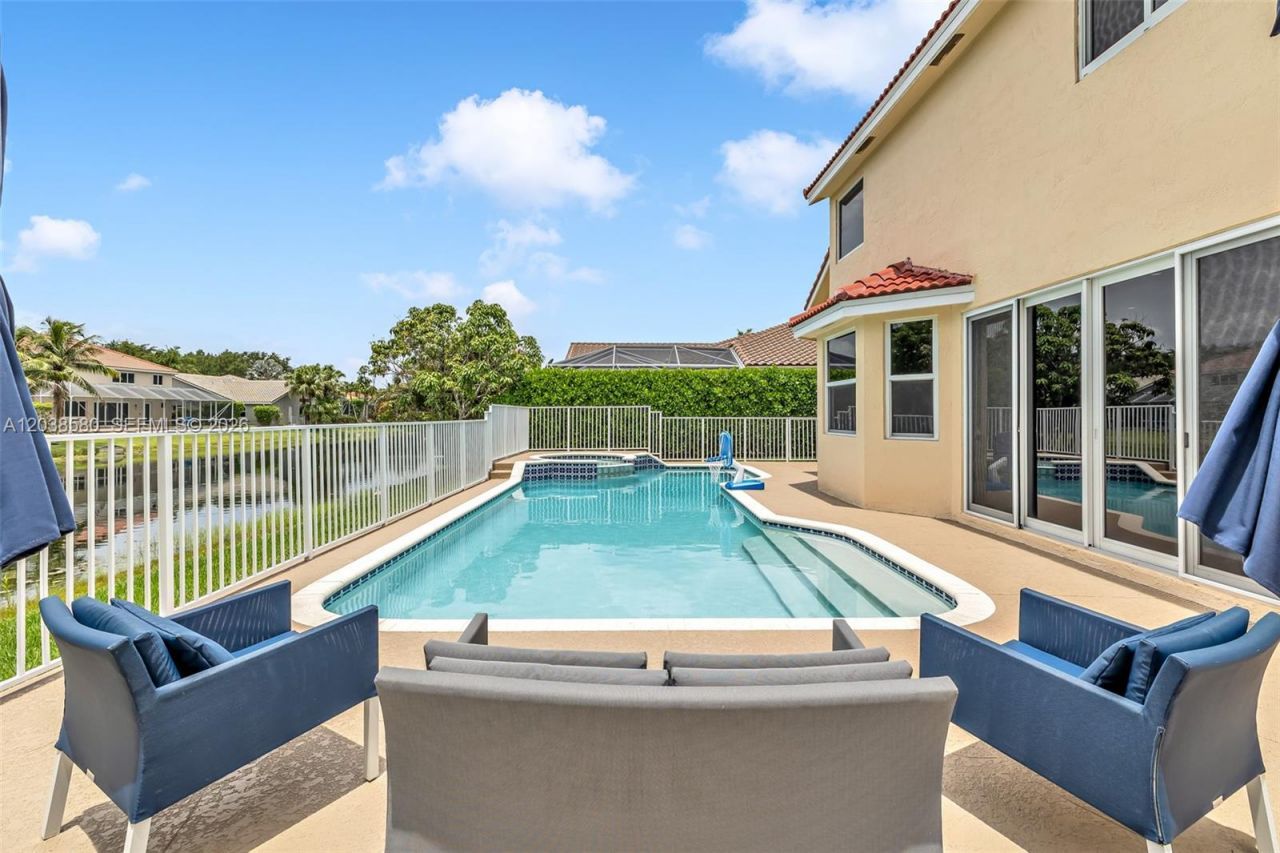 10214 NW 54th Pl, Coral Springs, FL 33076 Photo