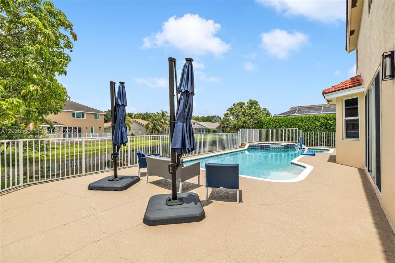 10214 NW 54th Pl, Coral Springs, FL 33076 Photo