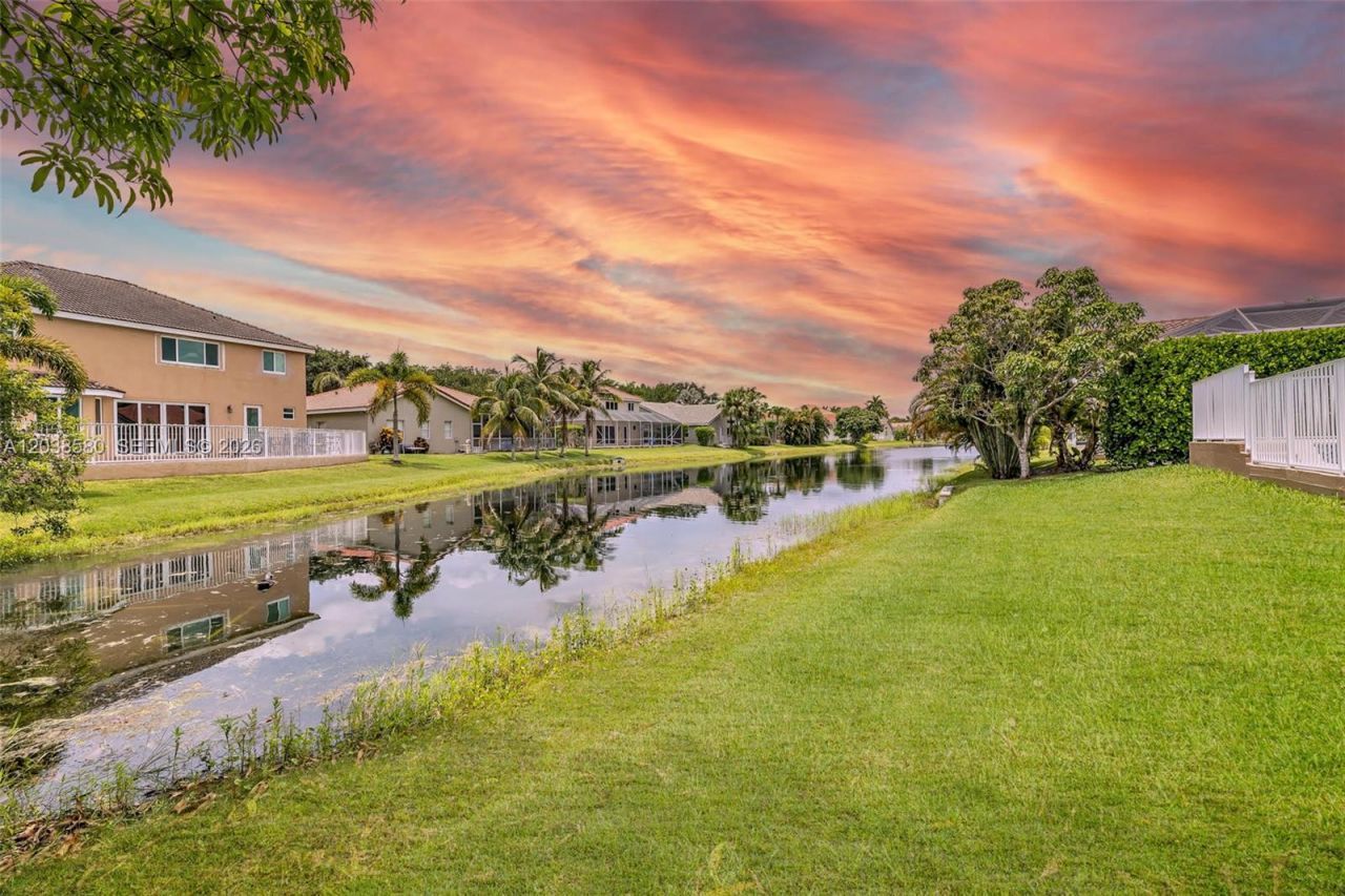 10214 NW 54th Pl, Coral Springs, FL 33076 Photo
