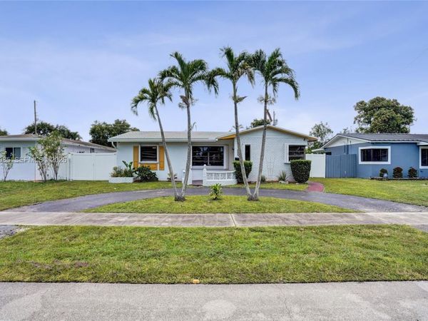 1530 N 73rd Ave , Hollywood, FL 33024