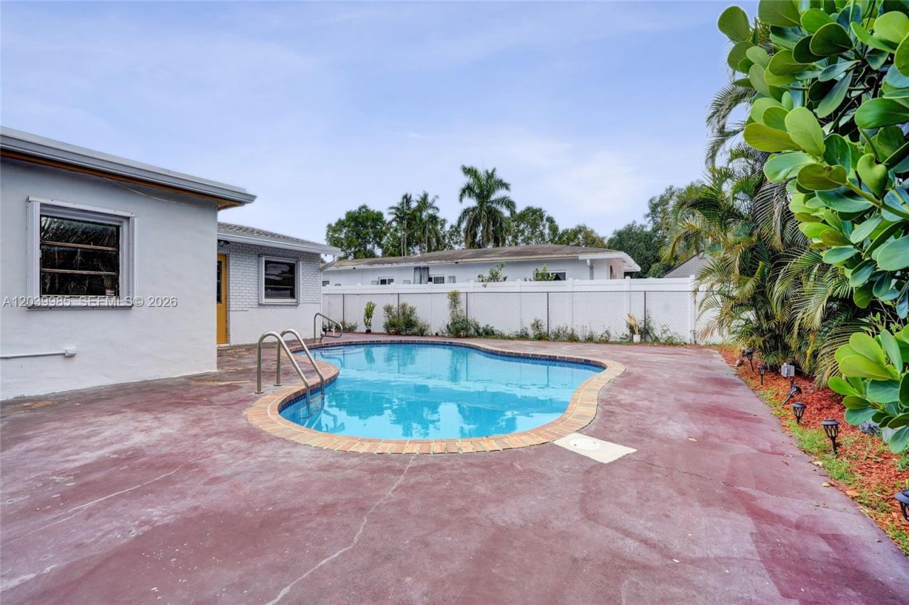 1530 N 73rd Ave, Hollywood, FL 33024 Photo