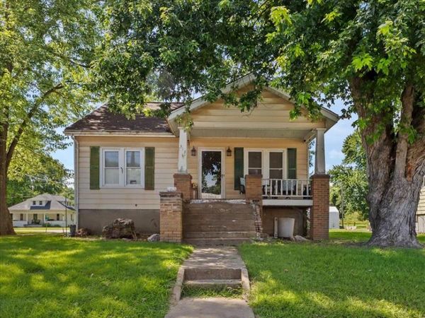 317 Henry Street , Prairie Du Rocher, IL 62277