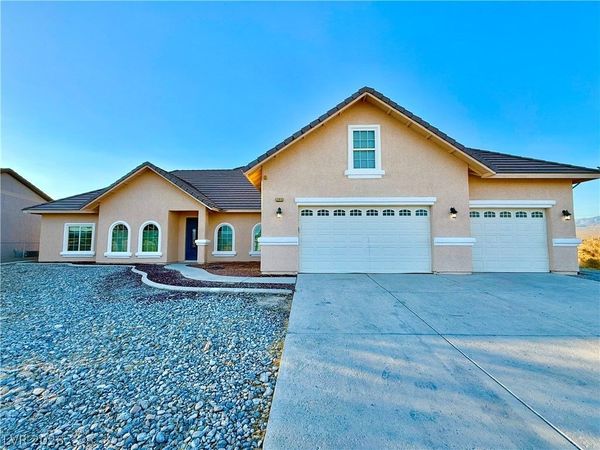 580 E Hickory Street, Pahrump, NV 89048