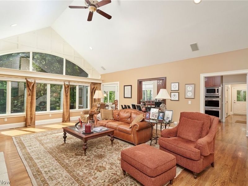 379 Greensfield Lane, Copley, OH 44321 Photo 10