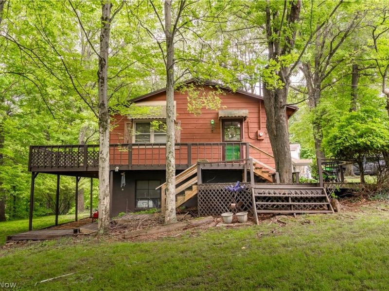 58 Manito Trail, Malvern, OH 44644 Photo 4
