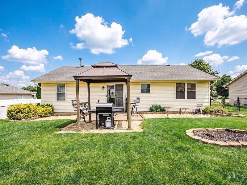 7030 Beagle Court, Hamilton, OH 45011 Photo 22