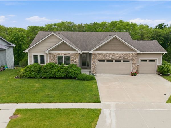617 Timberview Drive, Adel, IA 50003