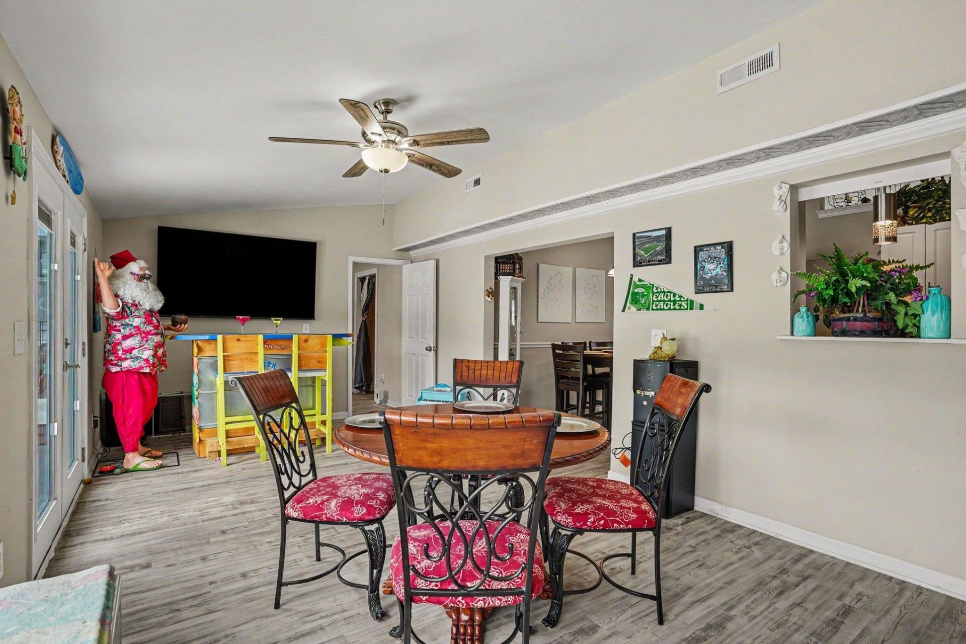 213 Lynco Ln. Photo 15