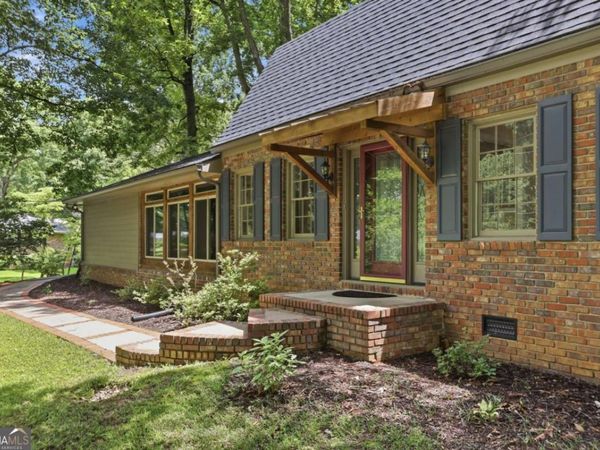643 Grove Parkway SE, Marietta, GA 30067