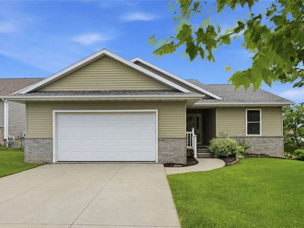 6205 Palmetto, Cedar Rapids, IA 52404