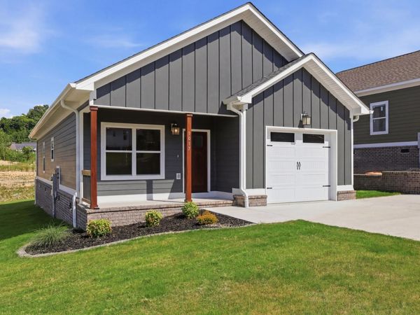 1017 Mccann Drive SE, Cleveland, TN 37311
