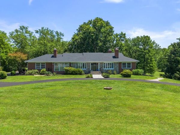 18015 MUNCASTER ROAD, ROCKVILLE, MD 20855