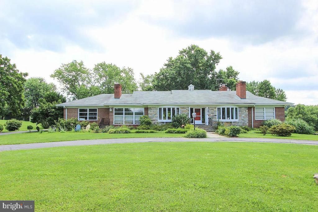 18015 MUNCASTER ROAD, ROCKVILLE, MD 20855