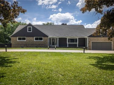 525 N Hametown Road, Akron, OH 44333