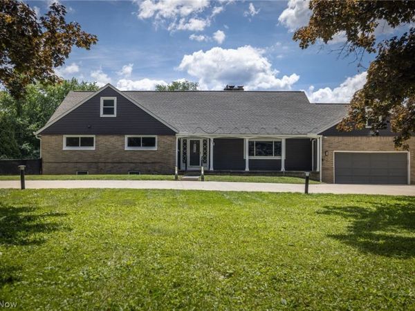 525 N Hametown Road, Akron, OH 44333