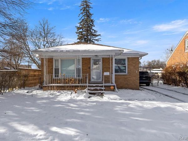 5706 Robindale Avenue, Dearborn Heights, MI 48127