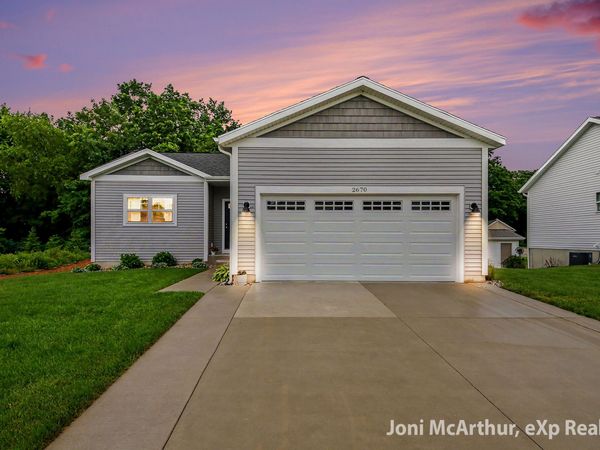 2670 Eagle Ridge, Muskegon, MI 49444