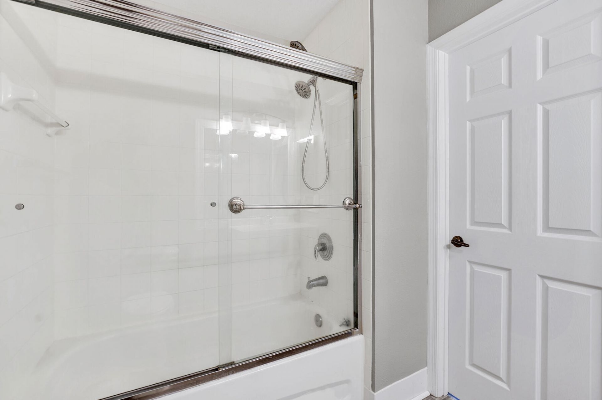 3790 N Jog Road, Unit 201, West Palm Beach, FL 33411 Photo