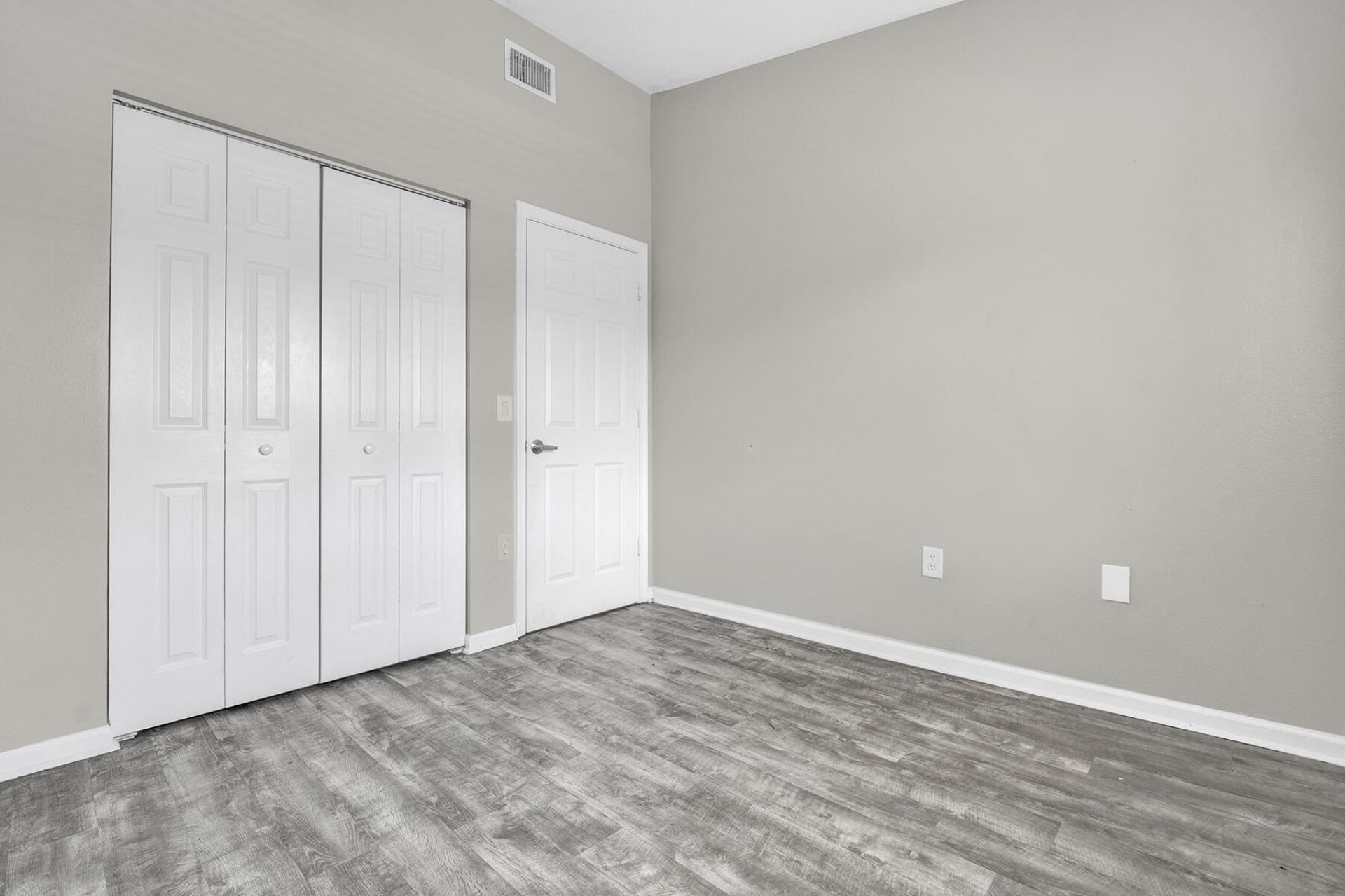 3790 N Jog Road, Unit 201, West Palm Beach, FL 33411 Photo