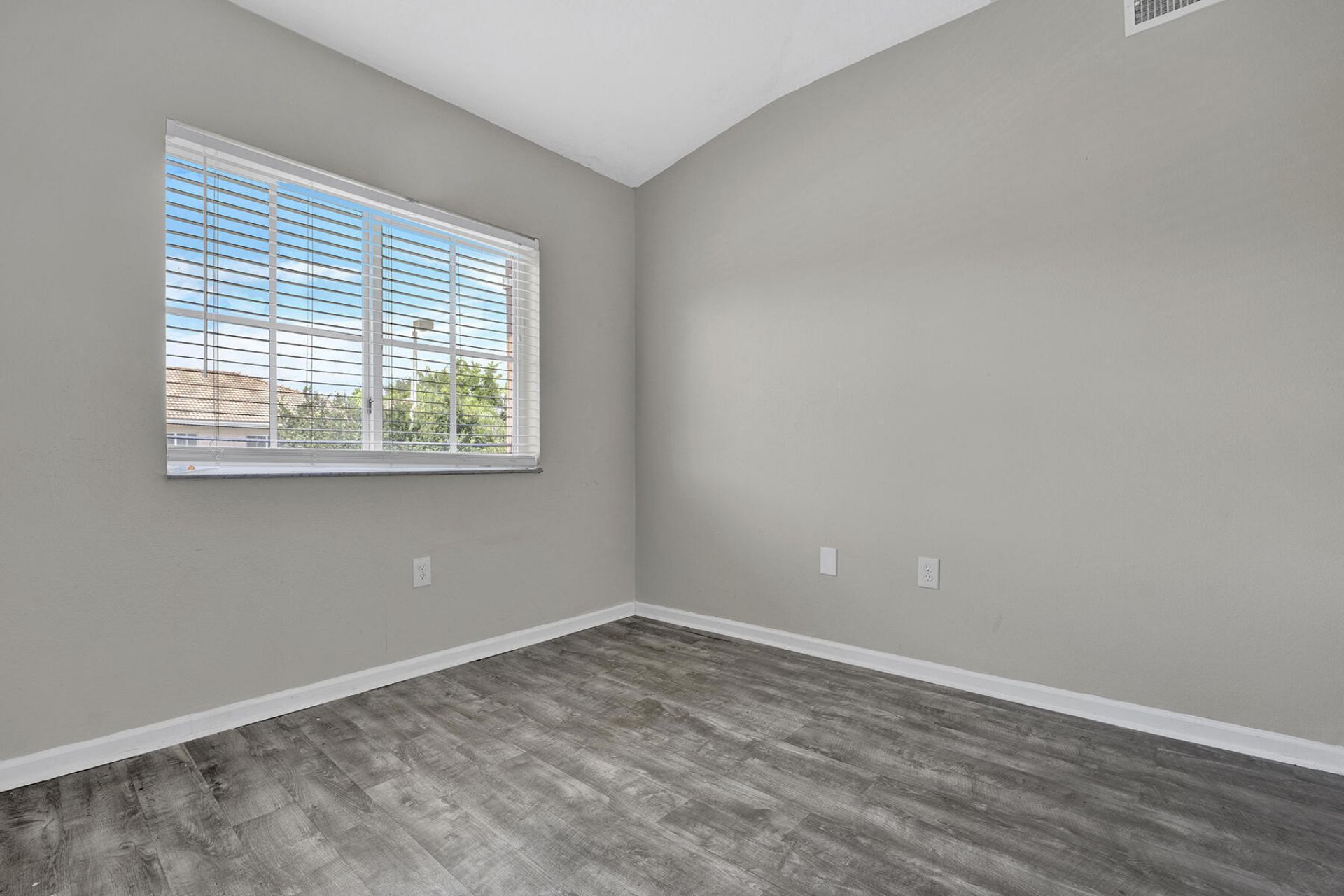 3790 N Jog Road, Unit 201, West Palm Beach, FL 33411 Photo