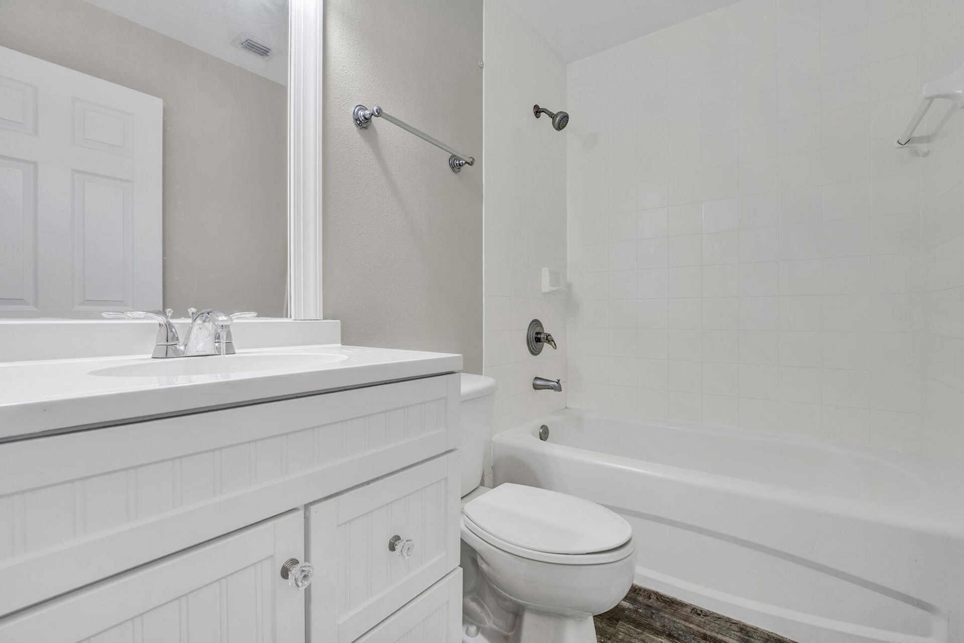3790 N Jog Road, Unit 201, West Palm Beach, FL 33411 Photo