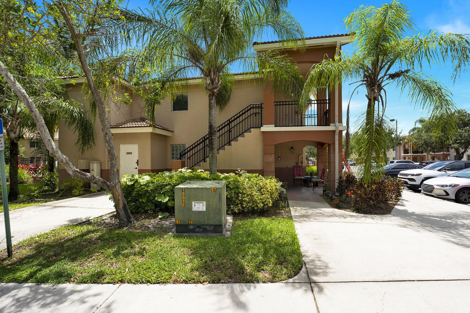 3790 N Jog Road, Unit 201, West Palm Beach, FL 33411 Photo