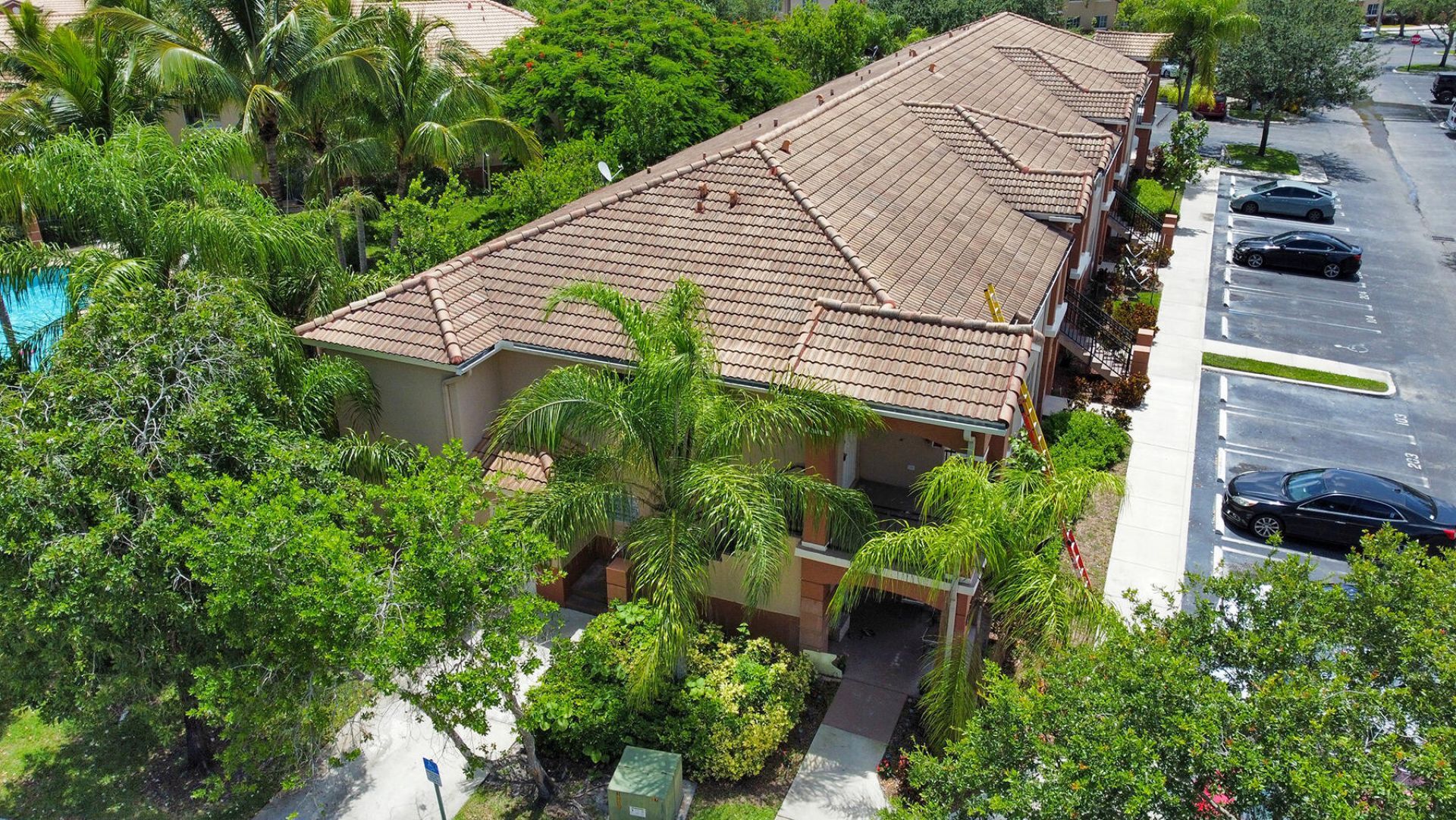 3790 N Jog Road, Unit 201, West Palm Beach, FL 33411 Photo