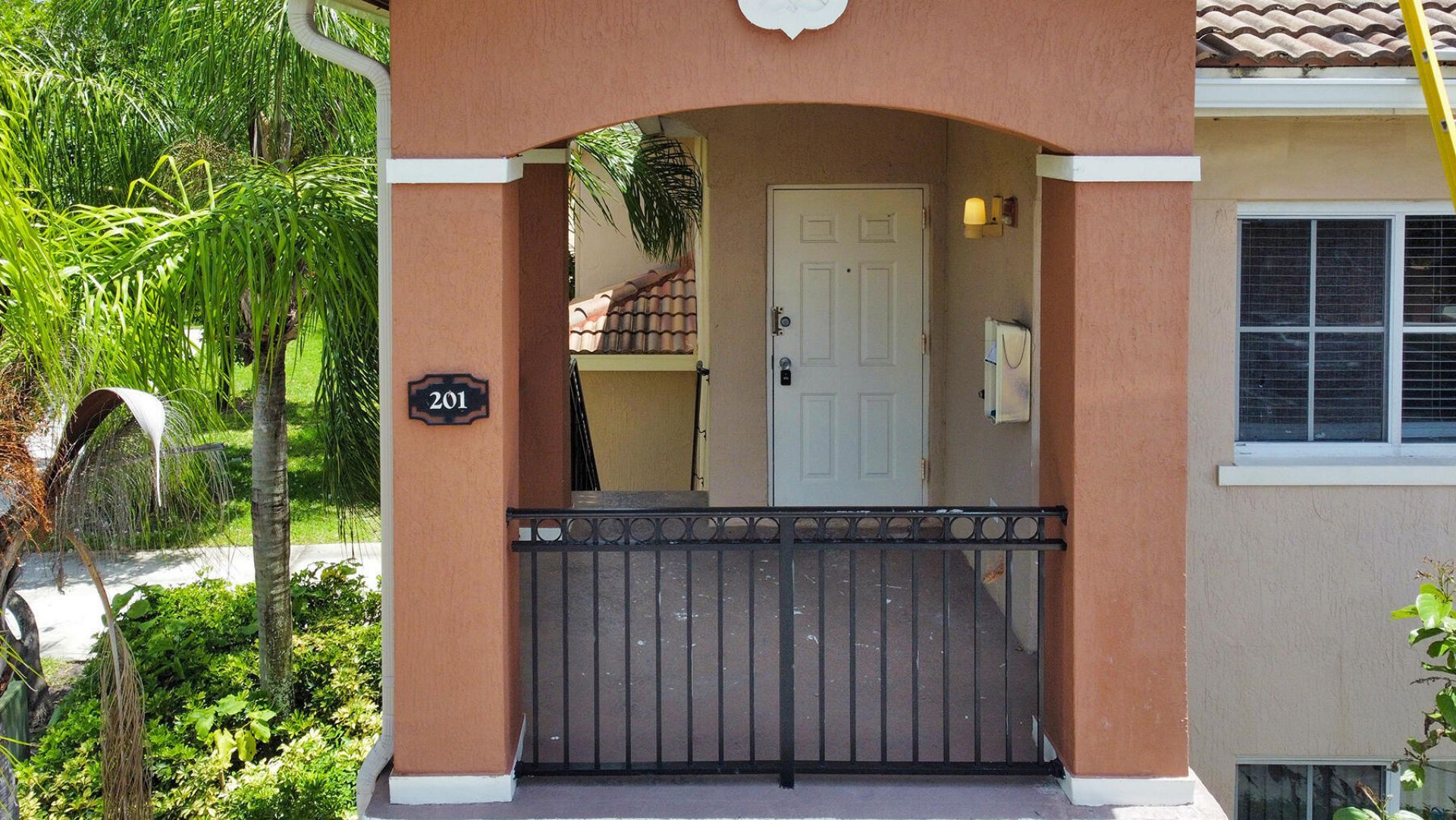 3790 N Jog Road, Unit 201, West Palm Beach, FL 33411 Photo