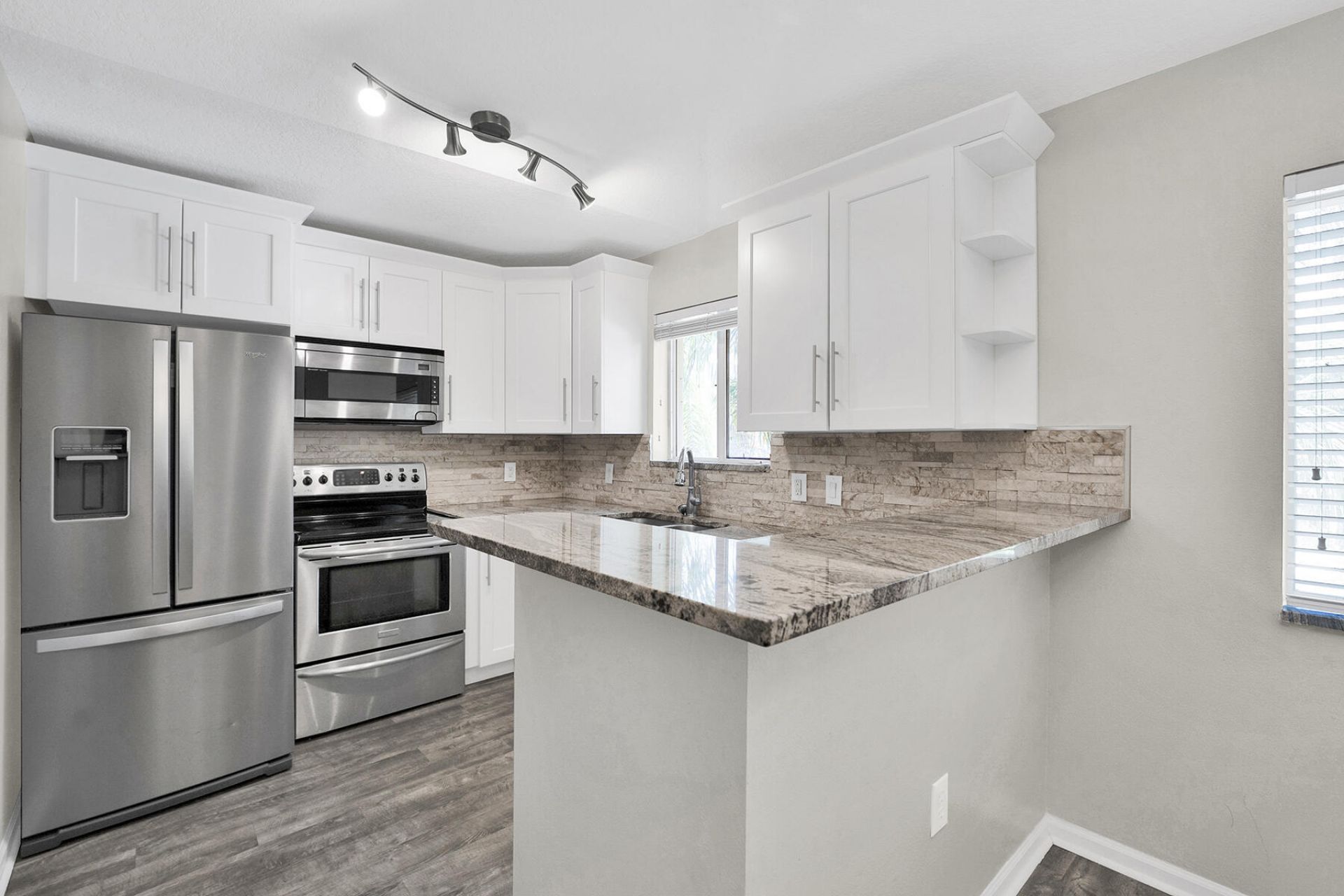 3790 N Jog Road, Unit 201, West Palm Beach, FL 33411 Photo