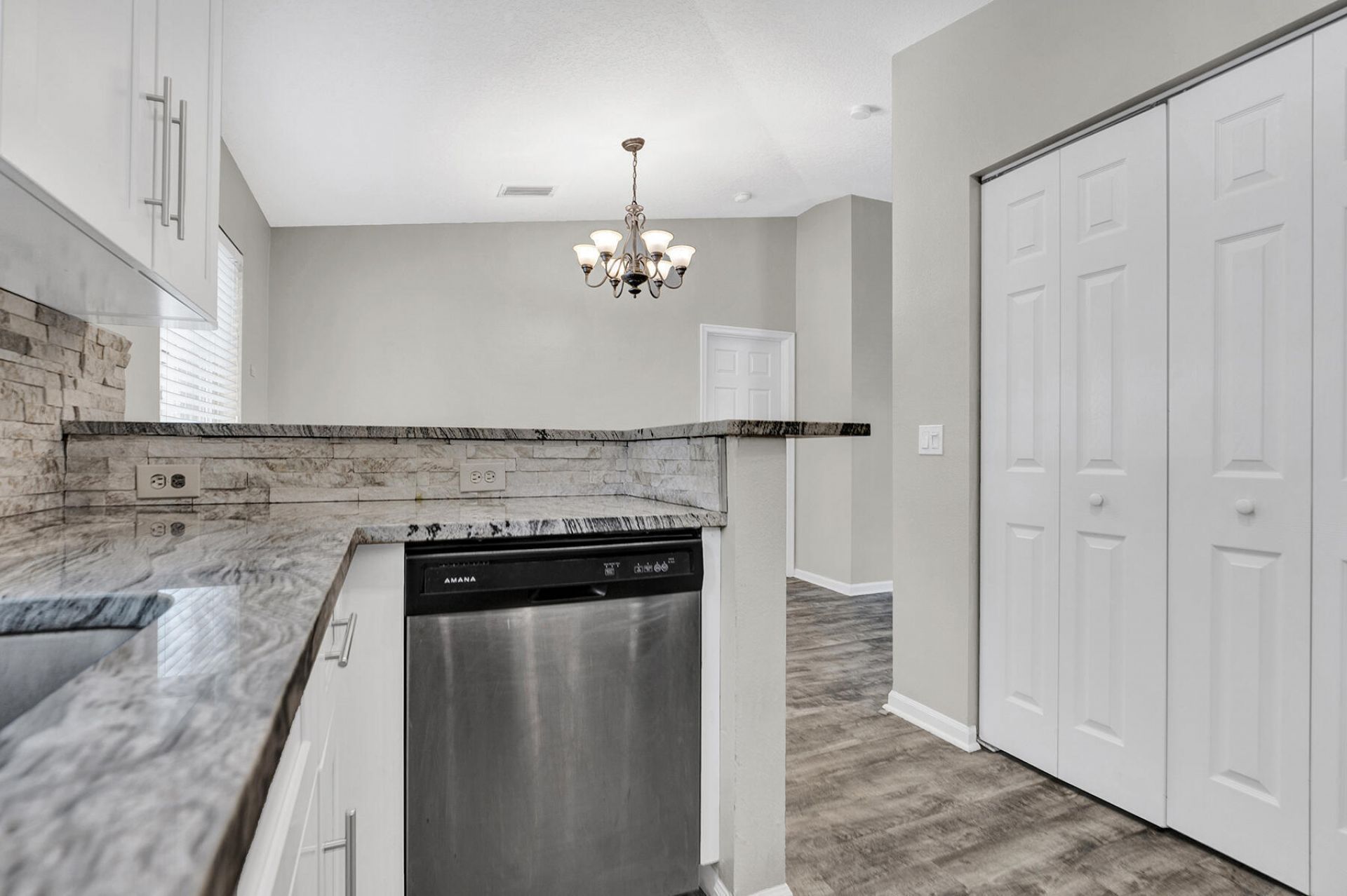 3790 N Jog Road, Unit 201, West Palm Beach, FL 33411 Photo