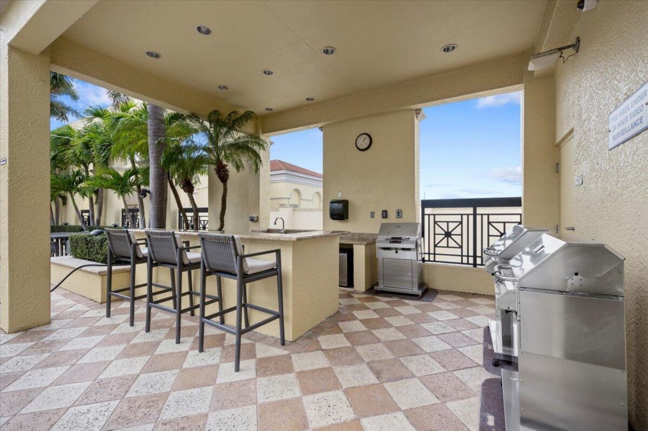 701 S Olive Avenue, Unit 303, West Palm Beach, FL 33401 Photo