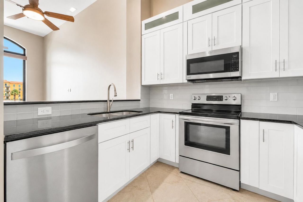 701 S Olive Avenue, Unit 303, West Palm Beach, FL 33401 Photo