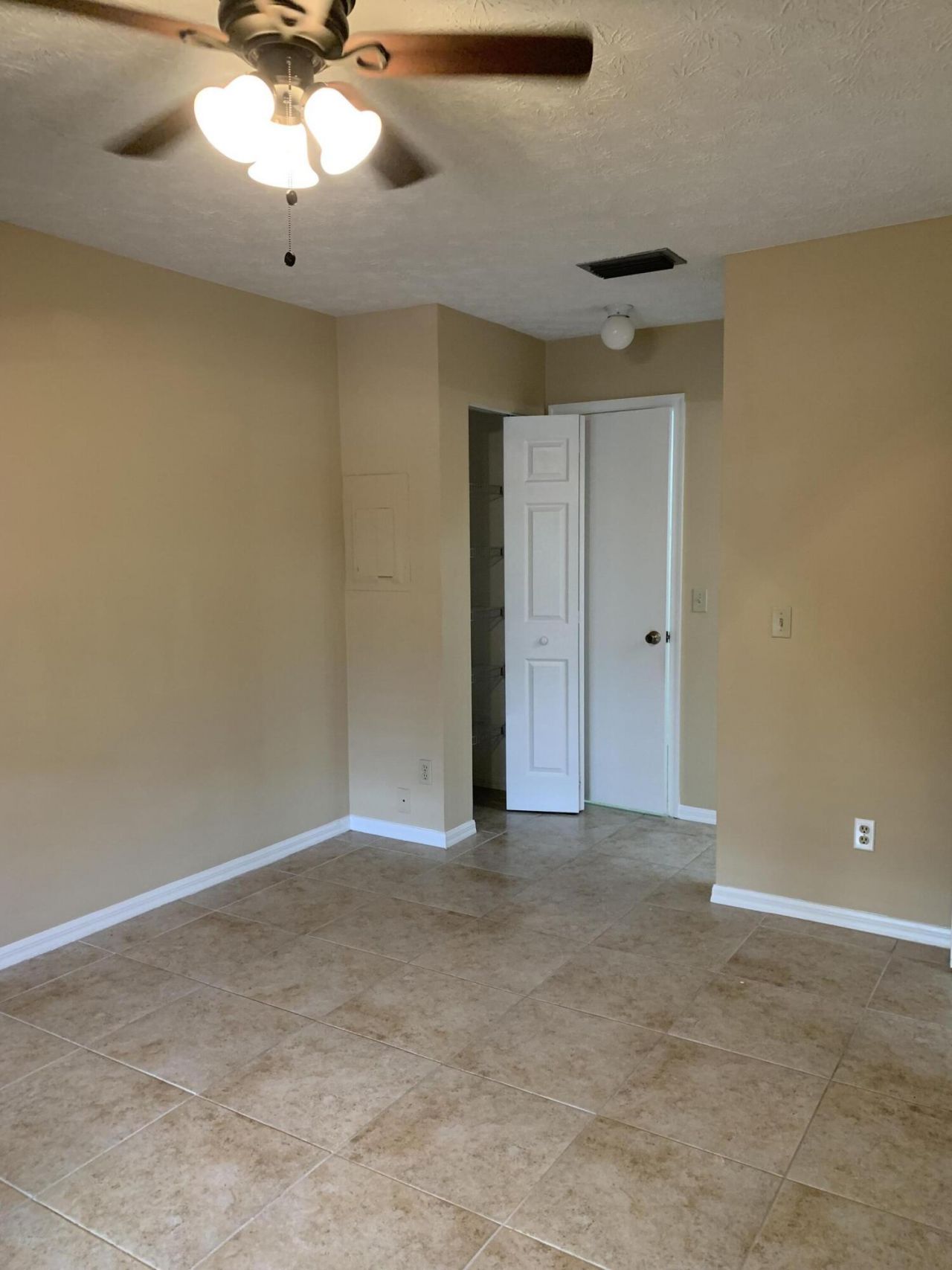 6553 SE Federal Highway, Unit 203, Stuart, FL 34997 Photo