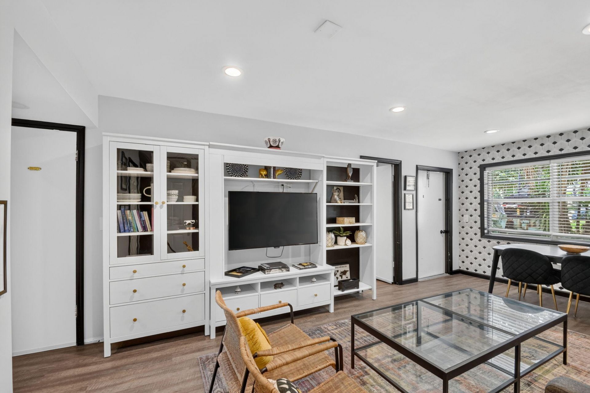 124 Lake Evelyn Drive, West Palm Beach, FL 33411 Photo