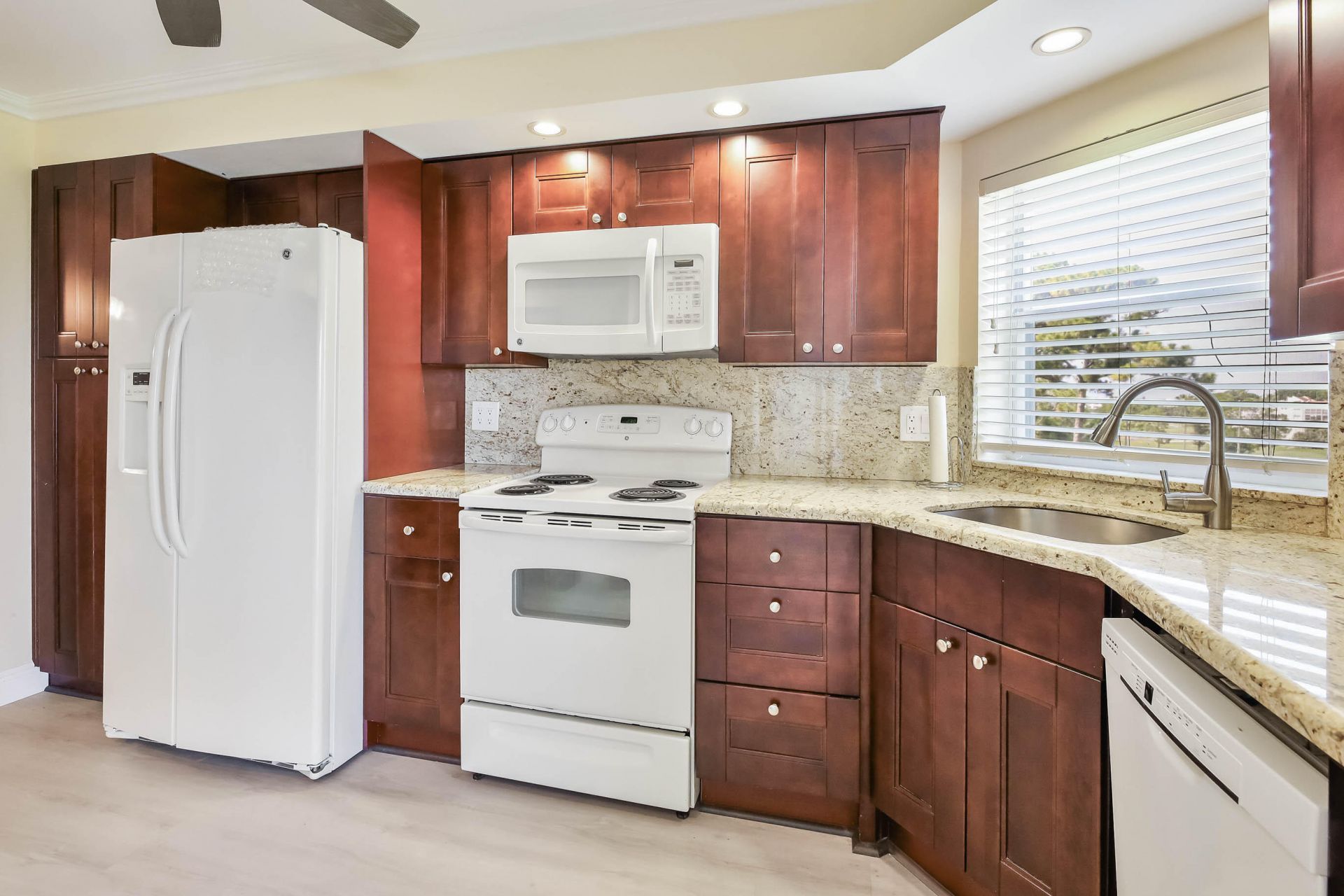 3593 Birdie Drive, Unit 507, Greenacres, FL 33467 Photo
