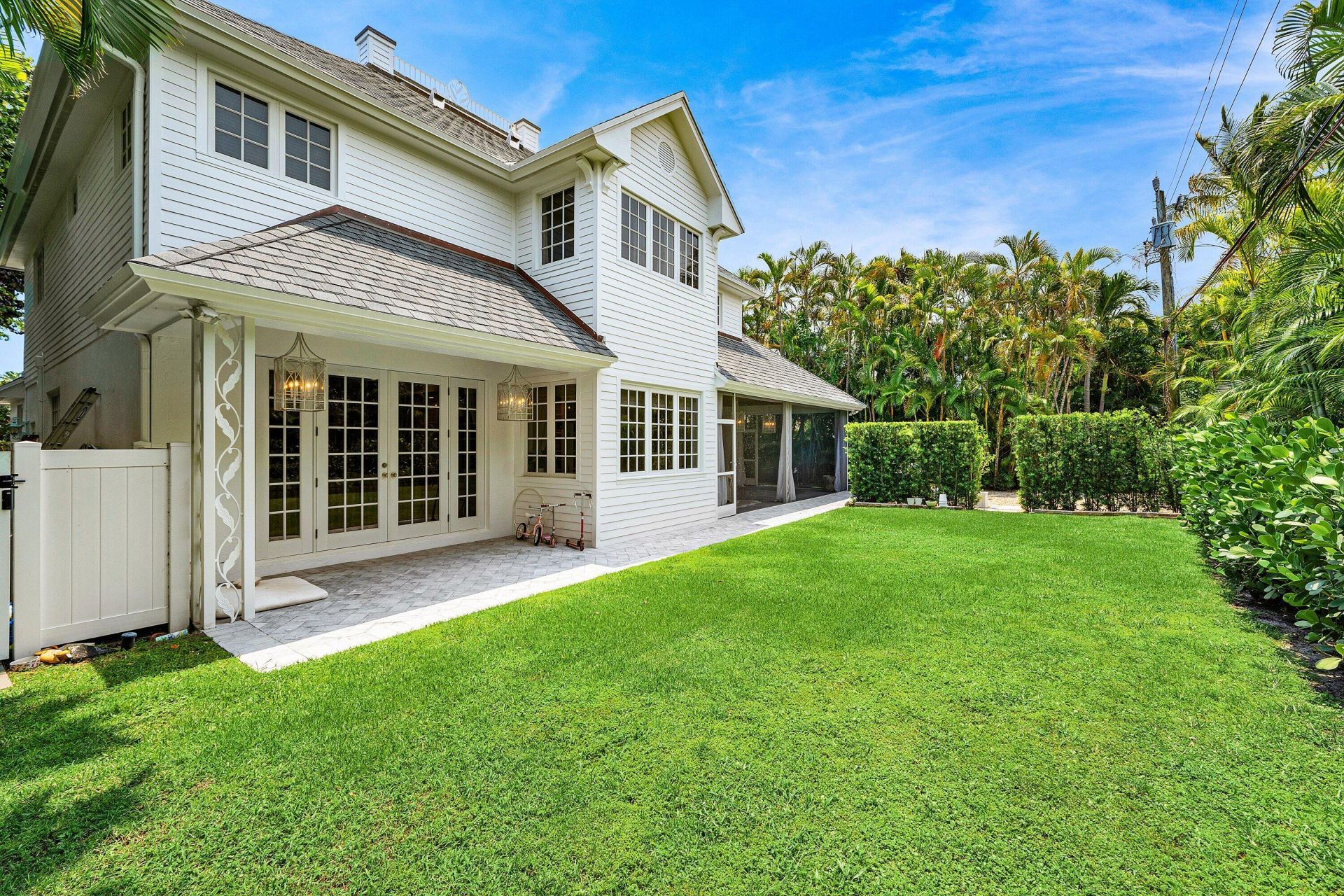 477 NE Spanish Court, Boca Raton, FL 33432 Photo