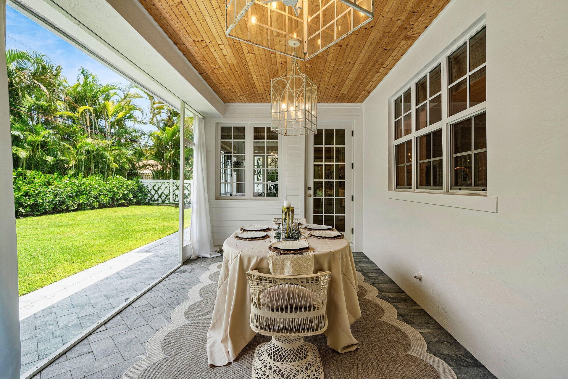 477 NE Spanish Court, Boca Raton, FL 33432 Photo