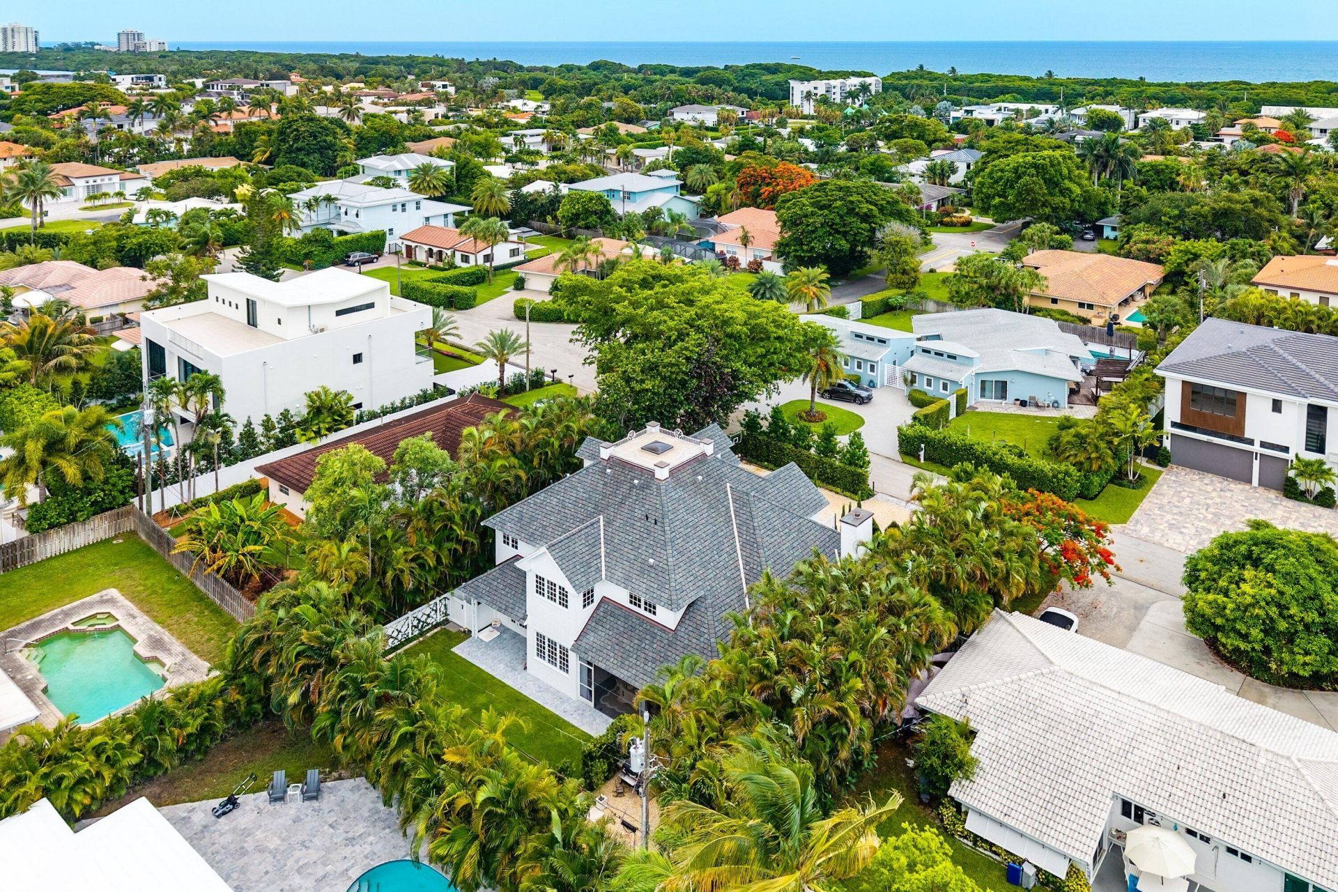 477 NE Spanish Court, Boca Raton, FL 33432 Photo