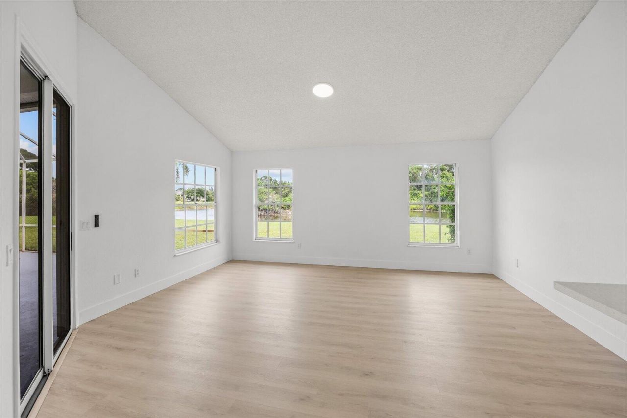 2635 SE Morningside Boulevard, Port Saint Lucie, FL 34952 Photo