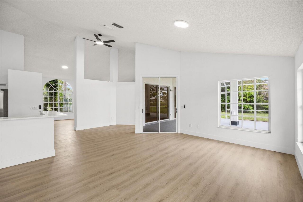 2635 SE Morningside Boulevard, Port Saint Lucie, FL 34952 Photo