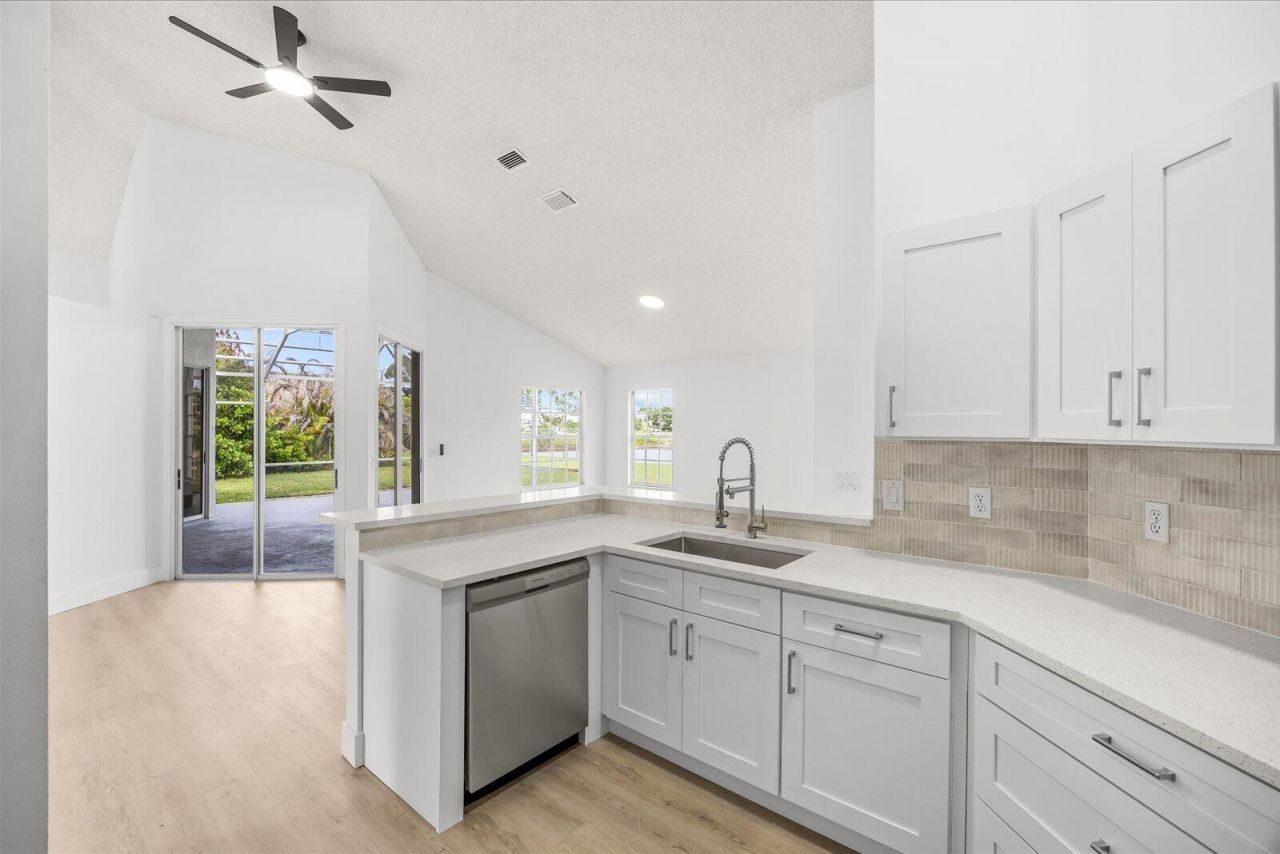 2635 SE Morningside Boulevard, Port Saint Lucie, FL 34952 Photo