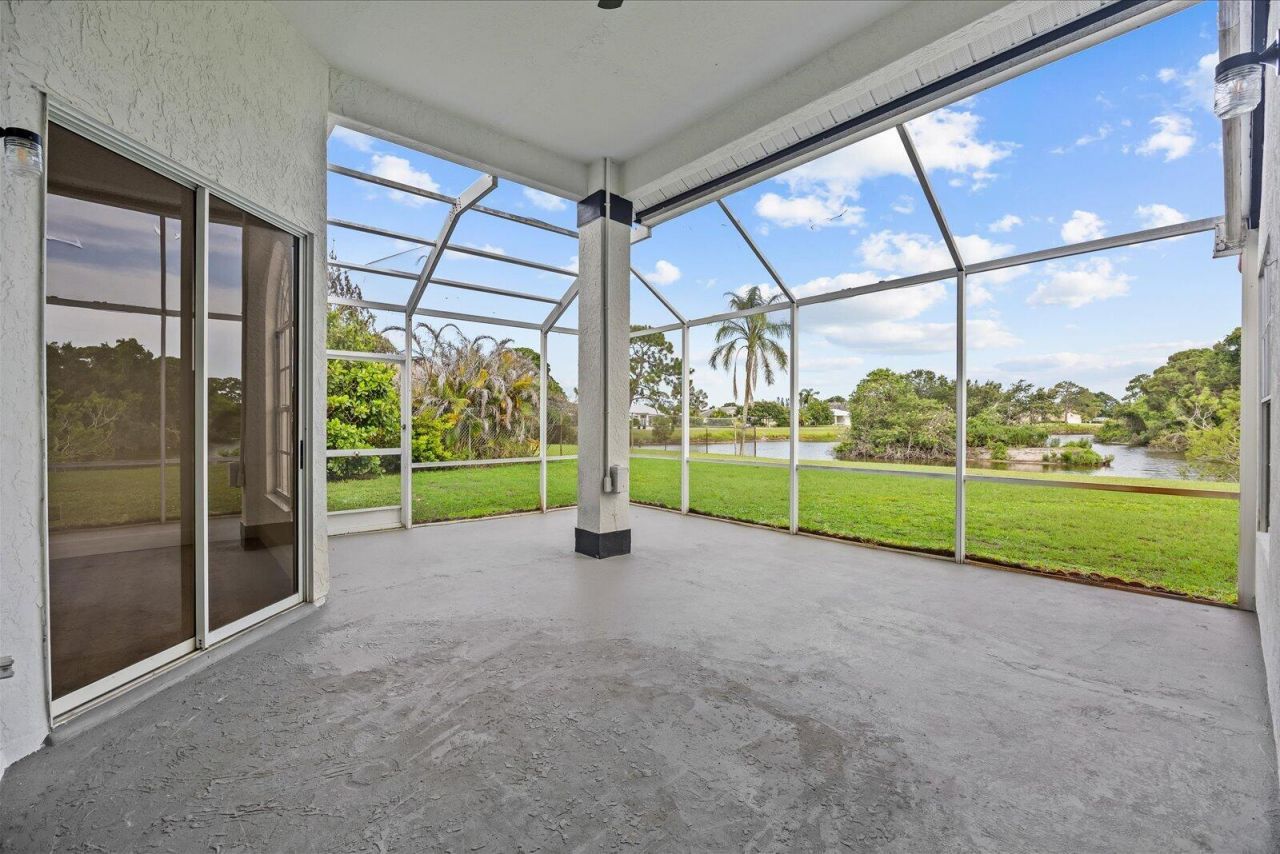2635 SE Morningside Boulevard, Port Saint Lucie, FL 34952 Photo